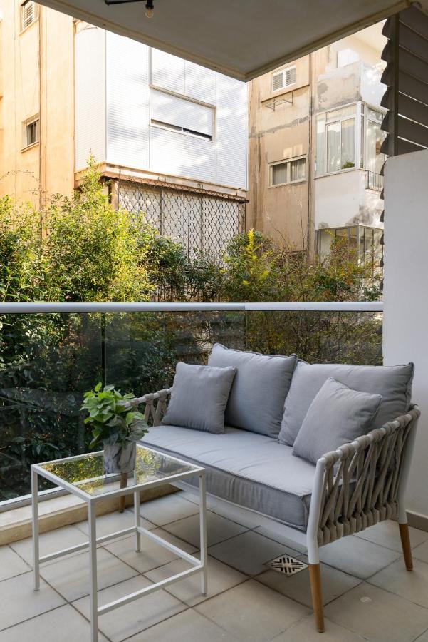 Quiet Hideaway & Terrace Near Beach By Feelhome Tel Aviv Exterior foto